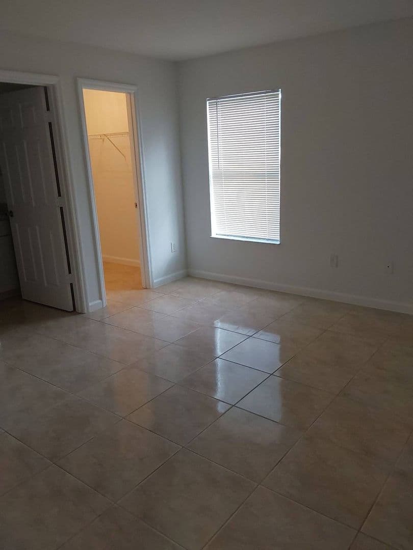 Palm Coast Apartment: 21 Prospect Lane