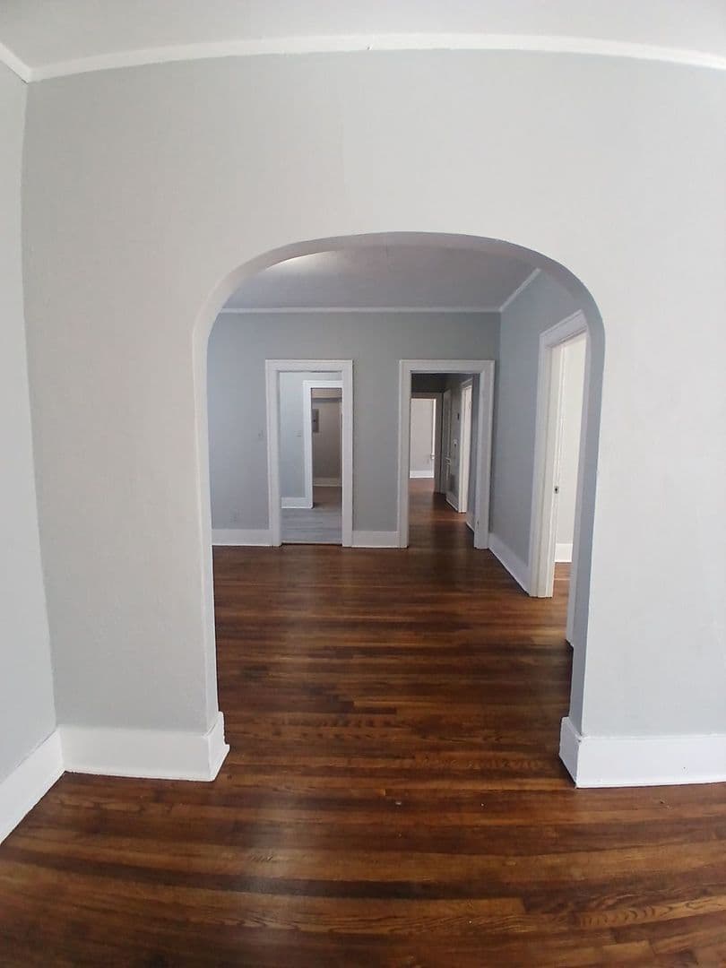 Memphis House: 2384 Forrest Ave. Unit W