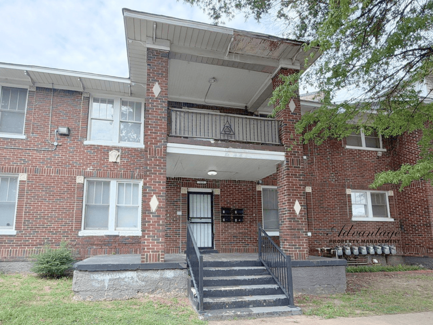 Memphis Condo: 525 N. Waldran Blvd. Unit #4
