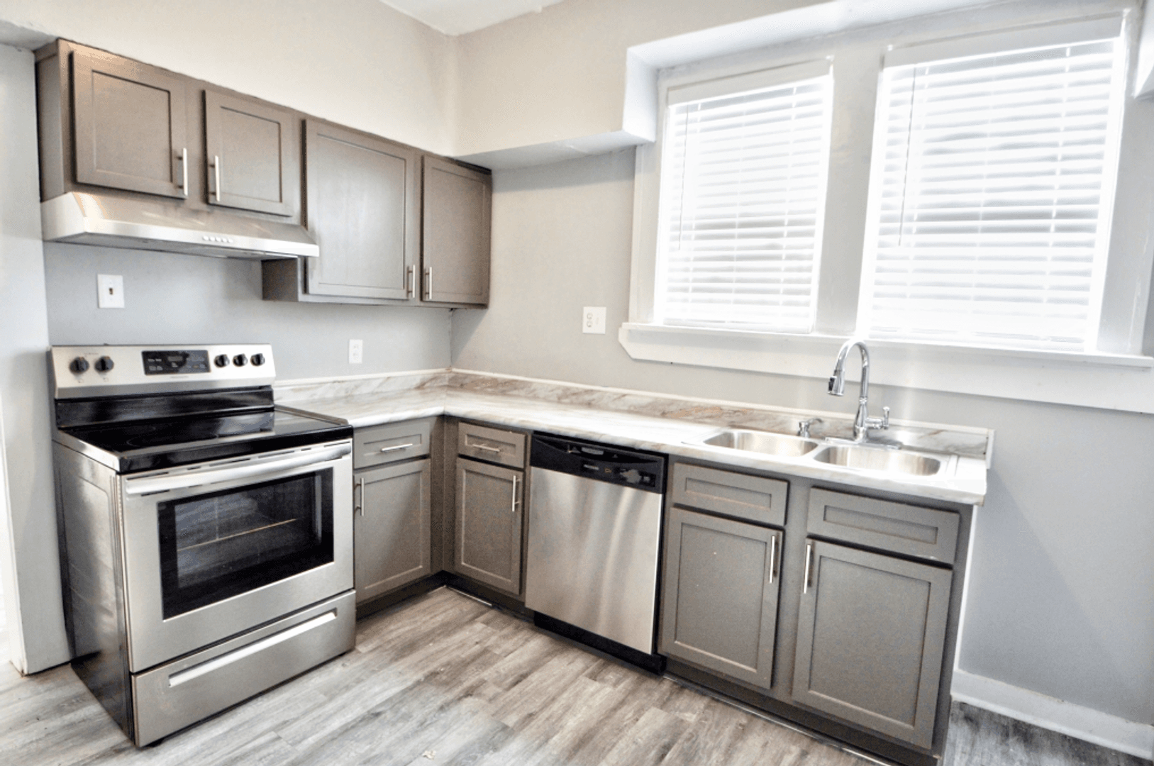 Memphis House: 2384 Forrest Ave. Unit W