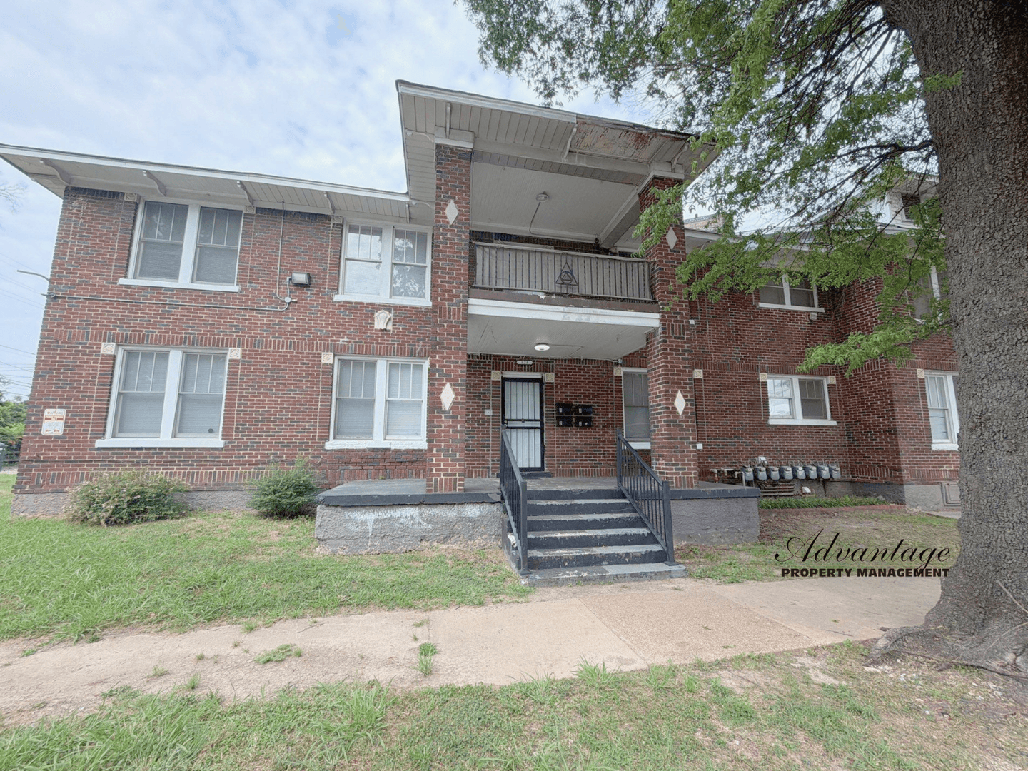 Memphis Condo: 525 N. Waldran Blvd. Unit #4