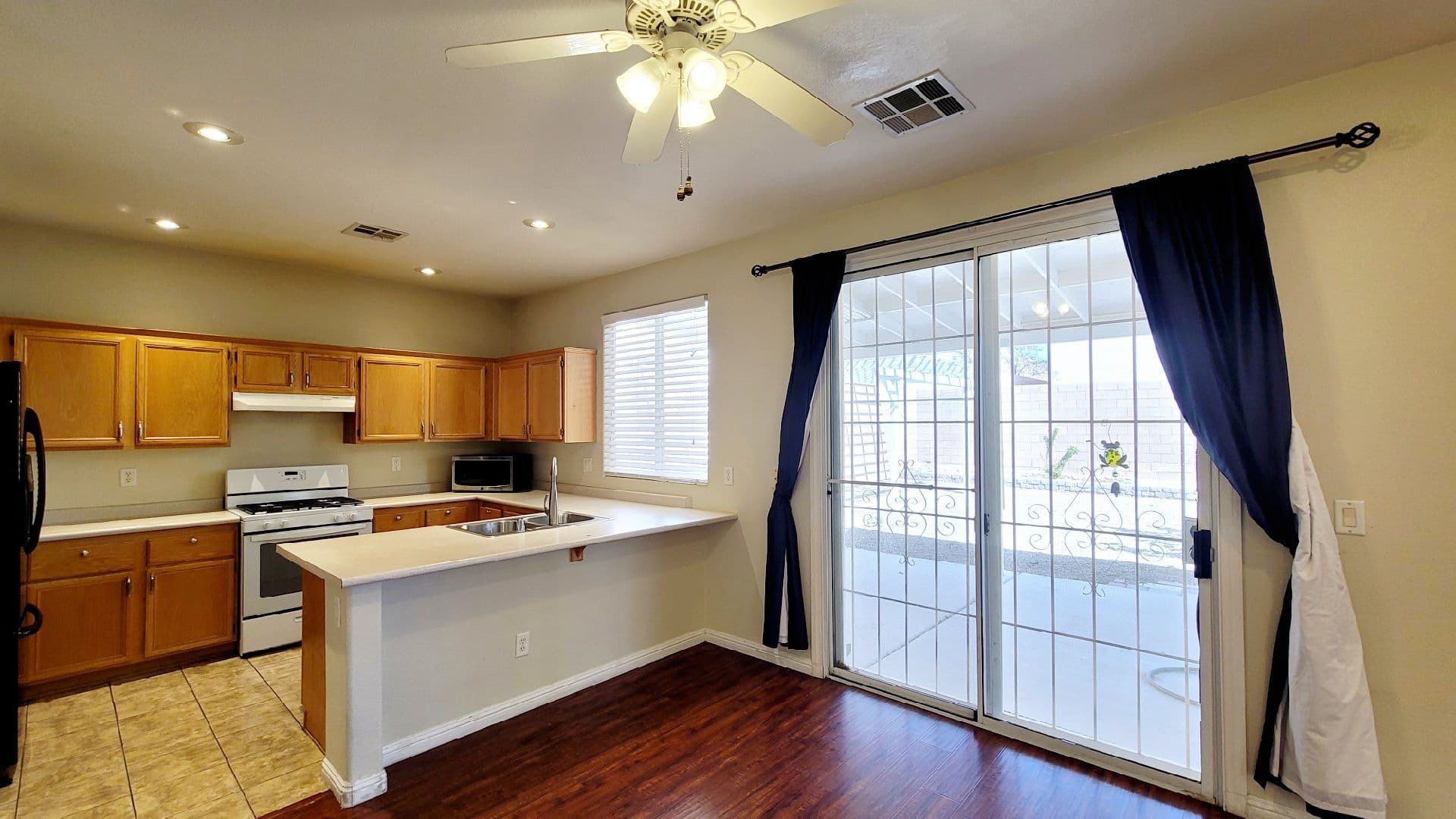 Las Vegas House: 8344 Golden Cypress Ave