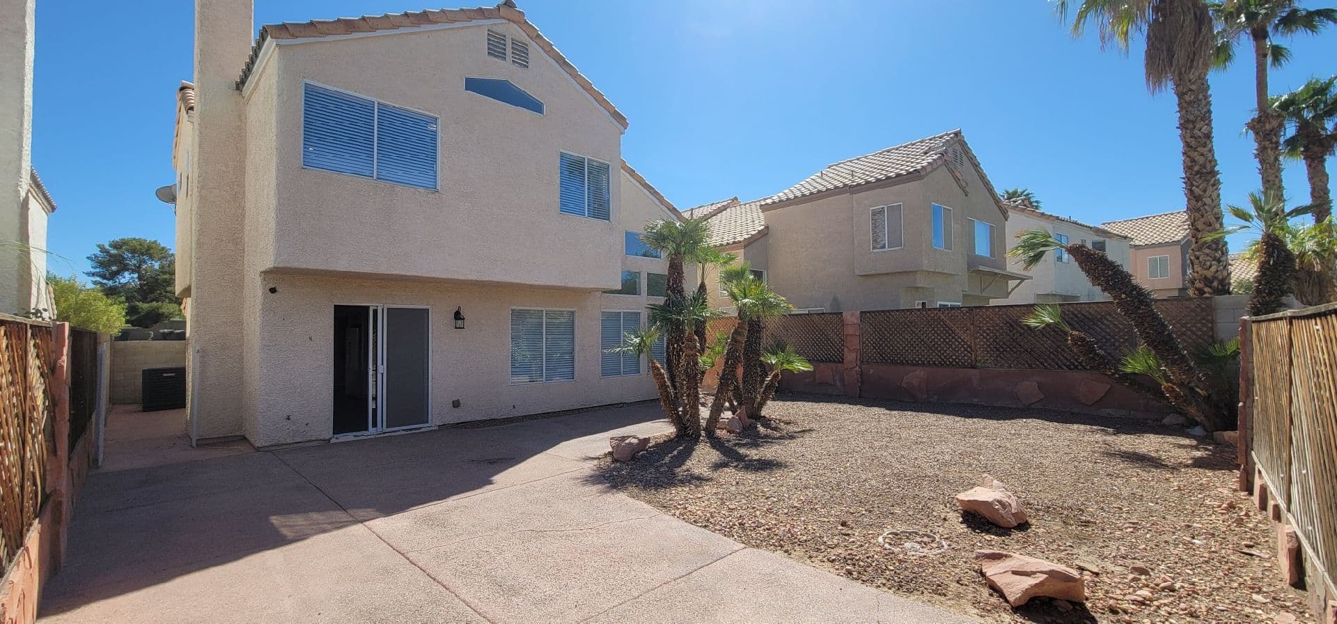 Henderson House: 73 Sea Holly Way