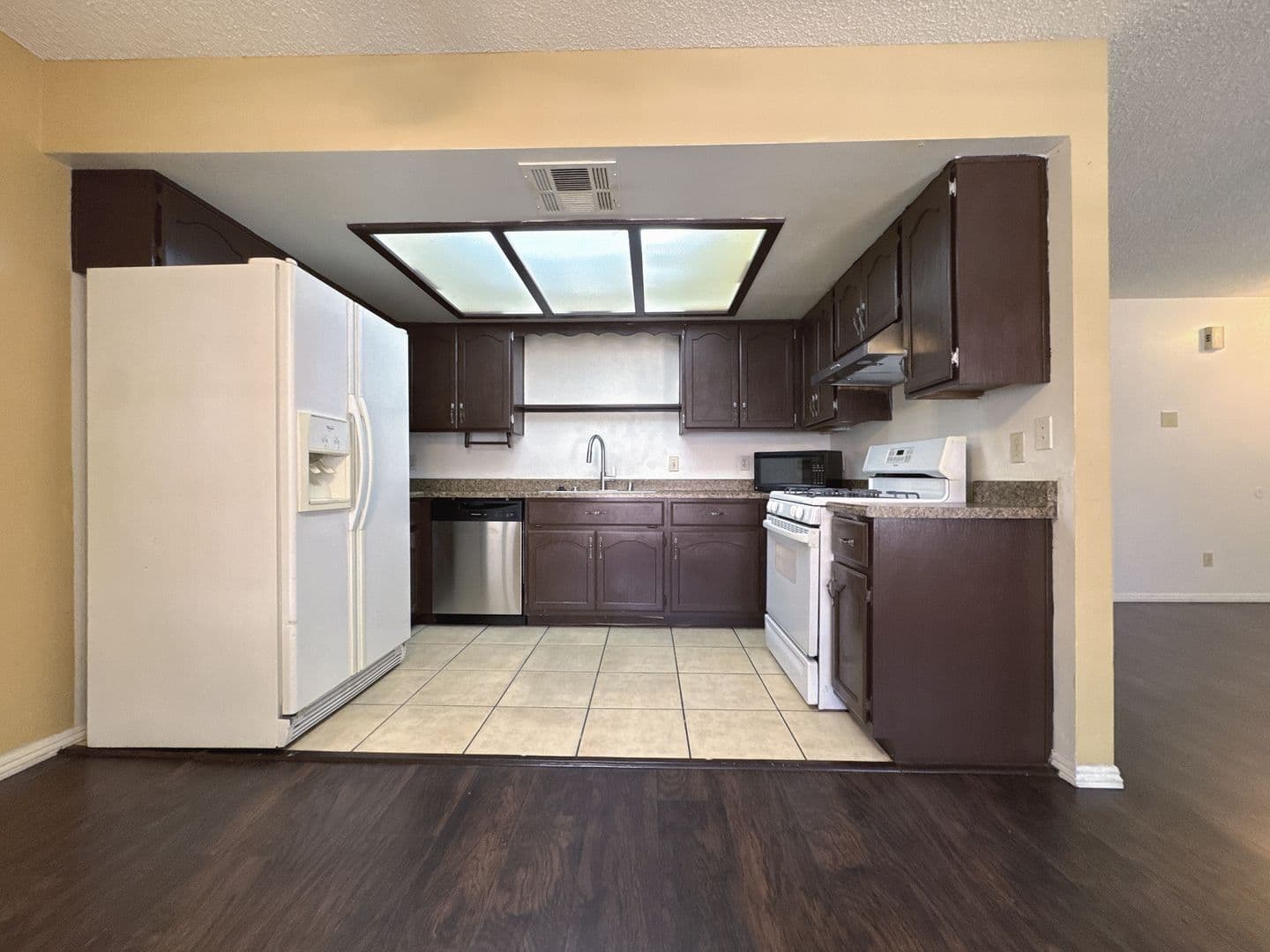 Las Vegas House: 6659 West Tropicana Avenue
