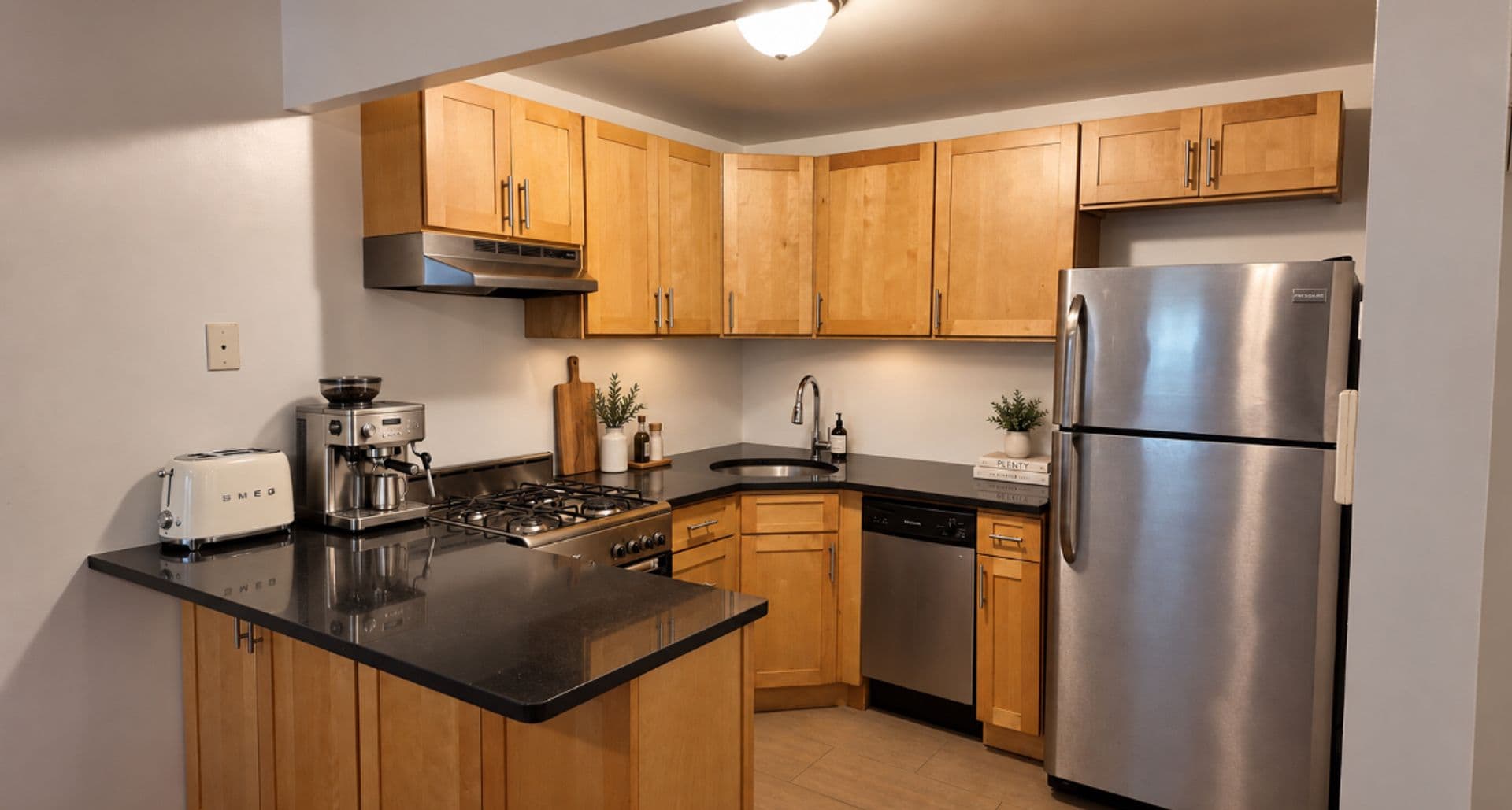 Brooklyn Apartment: 577 Warren Street