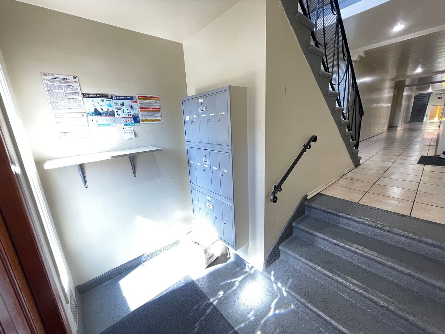 Los Angeles Apartment: 330 - 360 S. Mariposa Ave.
