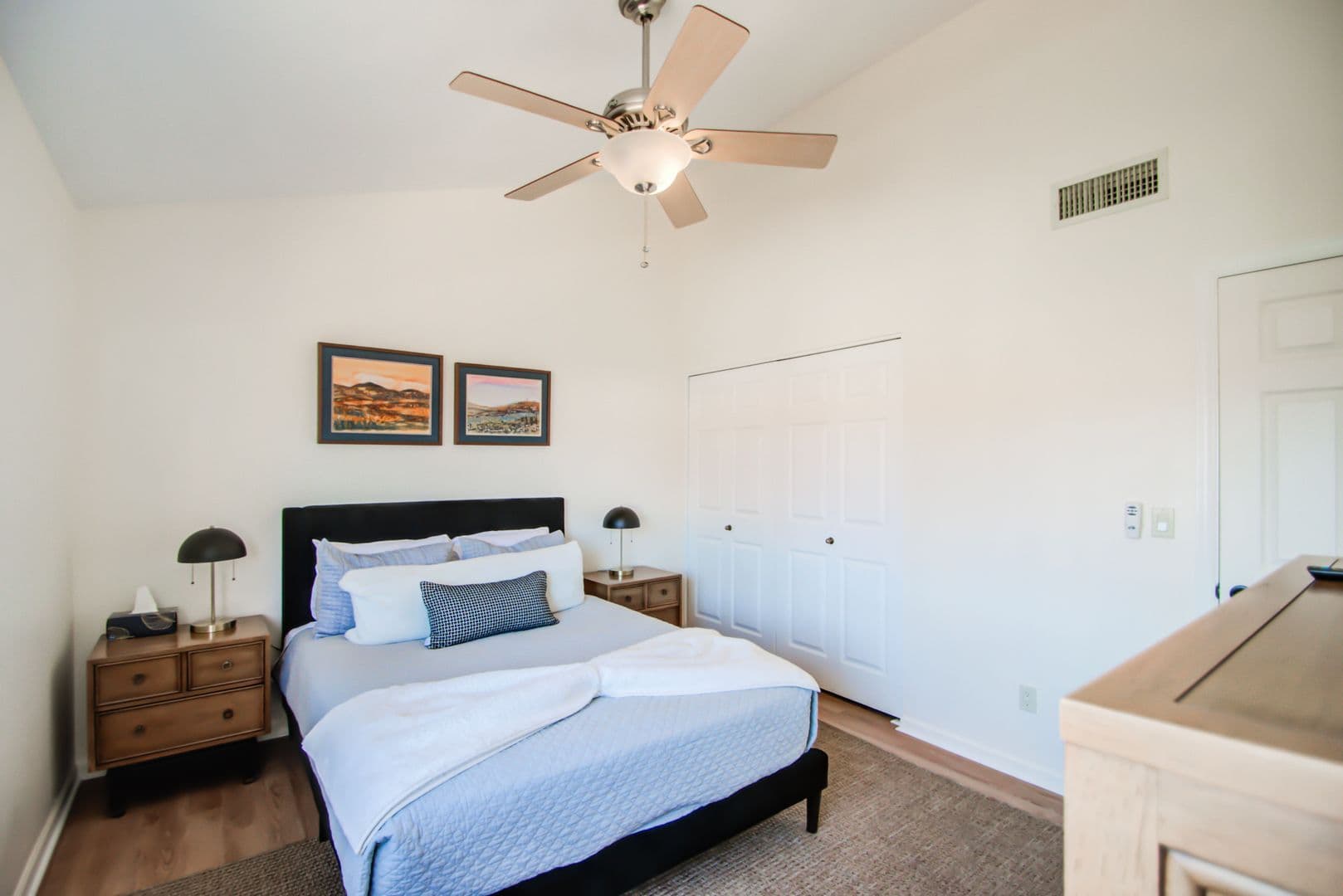 Scottsdale Townhome: 5640 E Bell Rd 1010