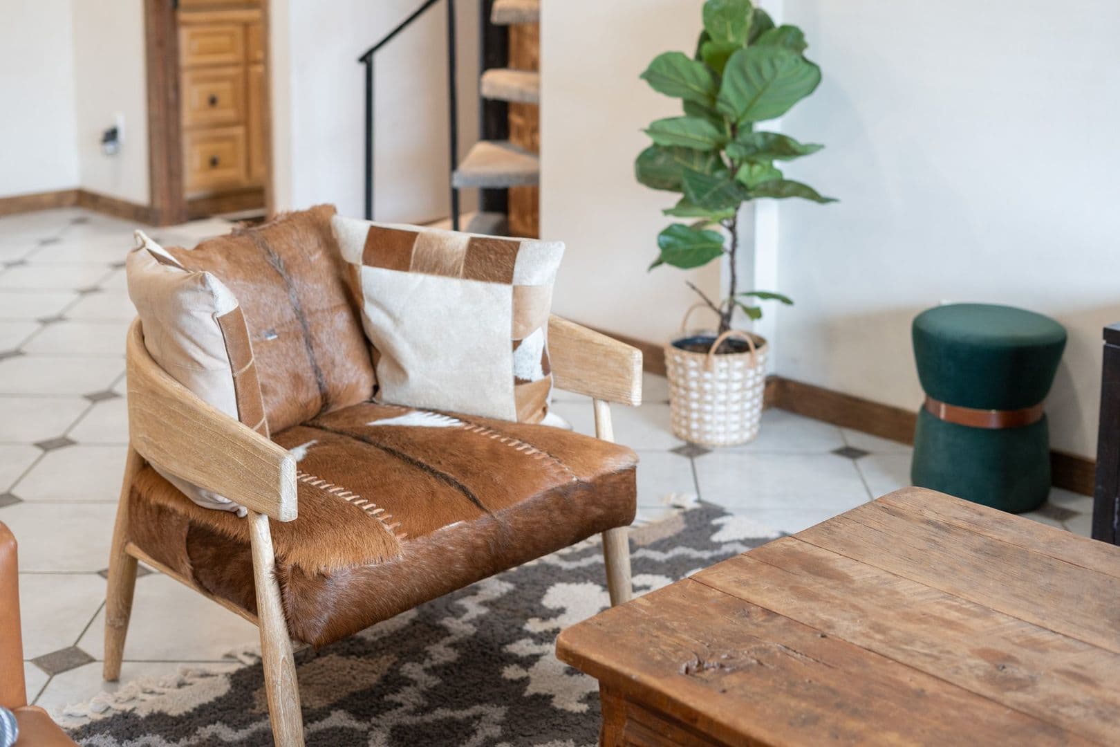 Tempe House: 9 E. Del Rio Drive
