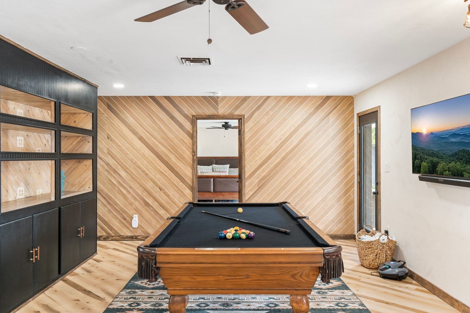 Tempe House: 9 E. Del Rio Drive