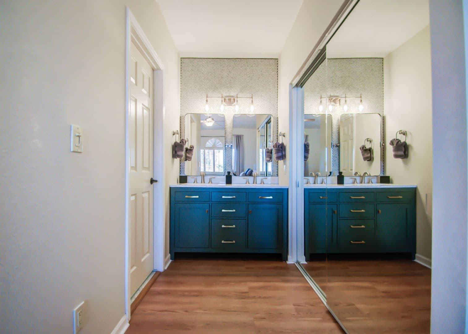 Scottsdale Townhome: 5640 E Bell Rd 1010