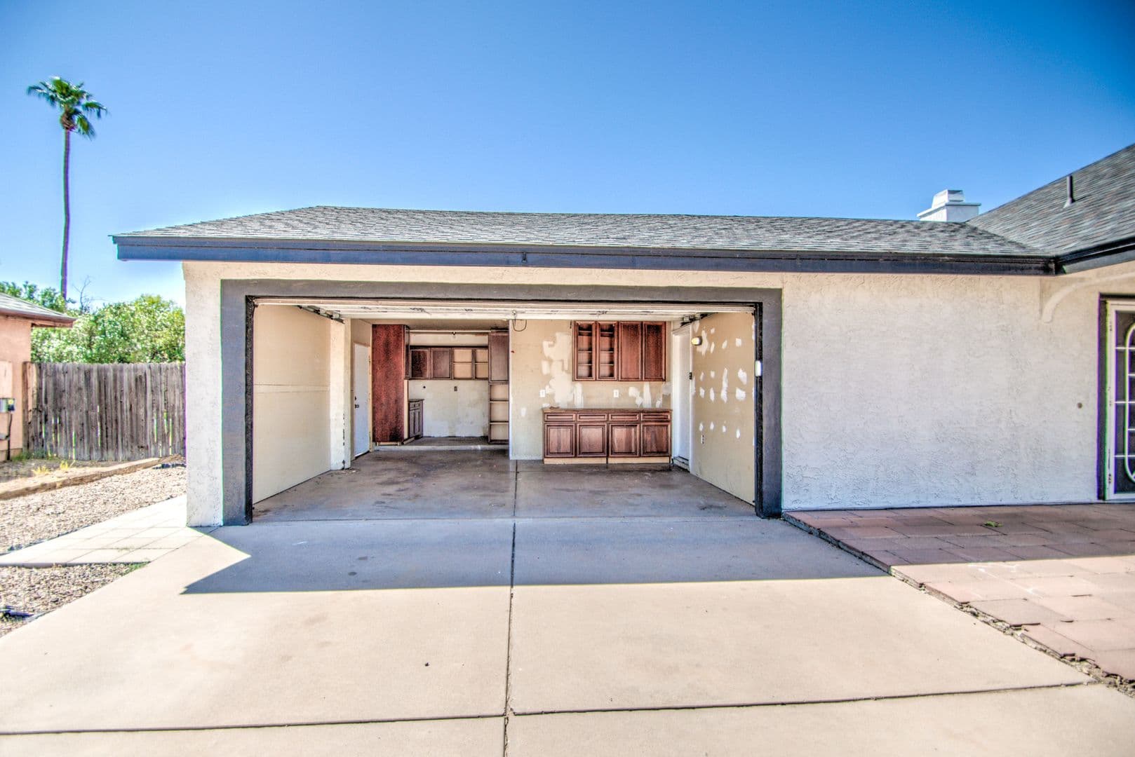 Glendale House: 5321 W Eugie Ave