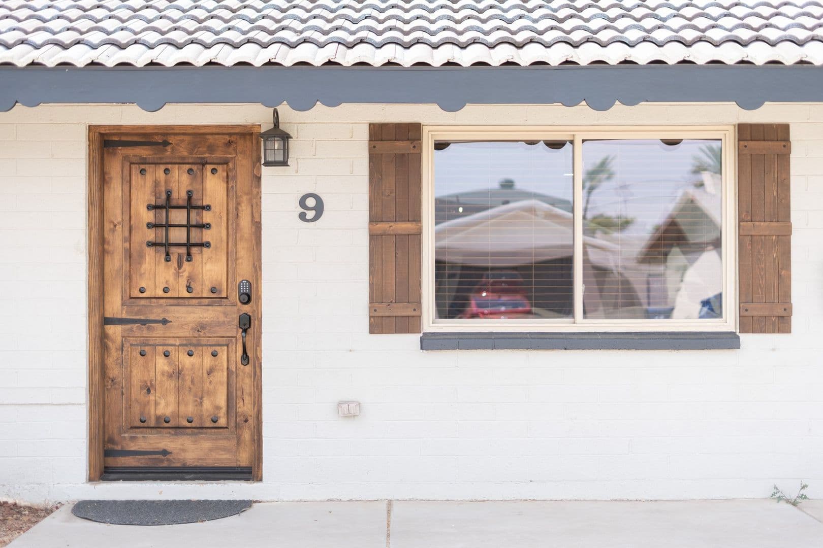 Tempe House: 9 E. Del Rio Drive