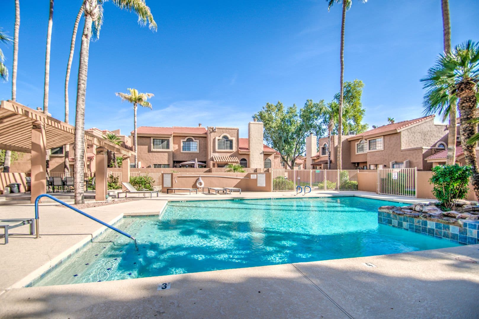 Scottsdale Townhome: 5640 E Bell Rd 1010