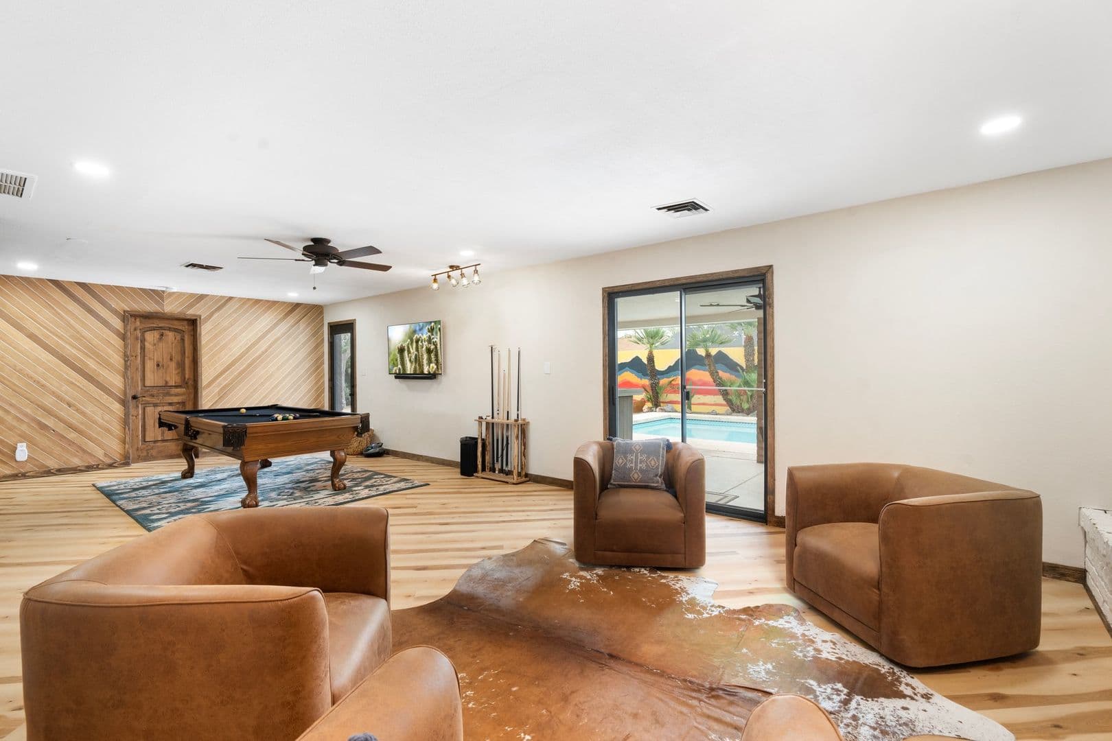 Tempe House: 9 E. Del Rio Drive