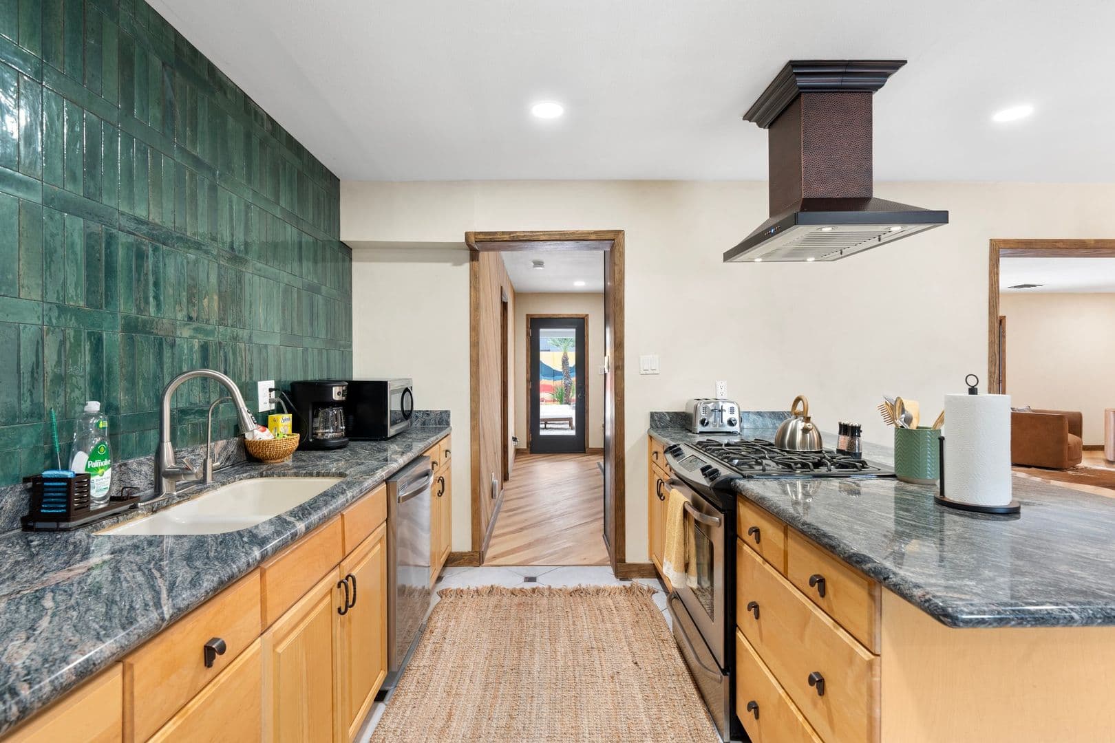 Tempe House: 9 E. Del Rio Drive