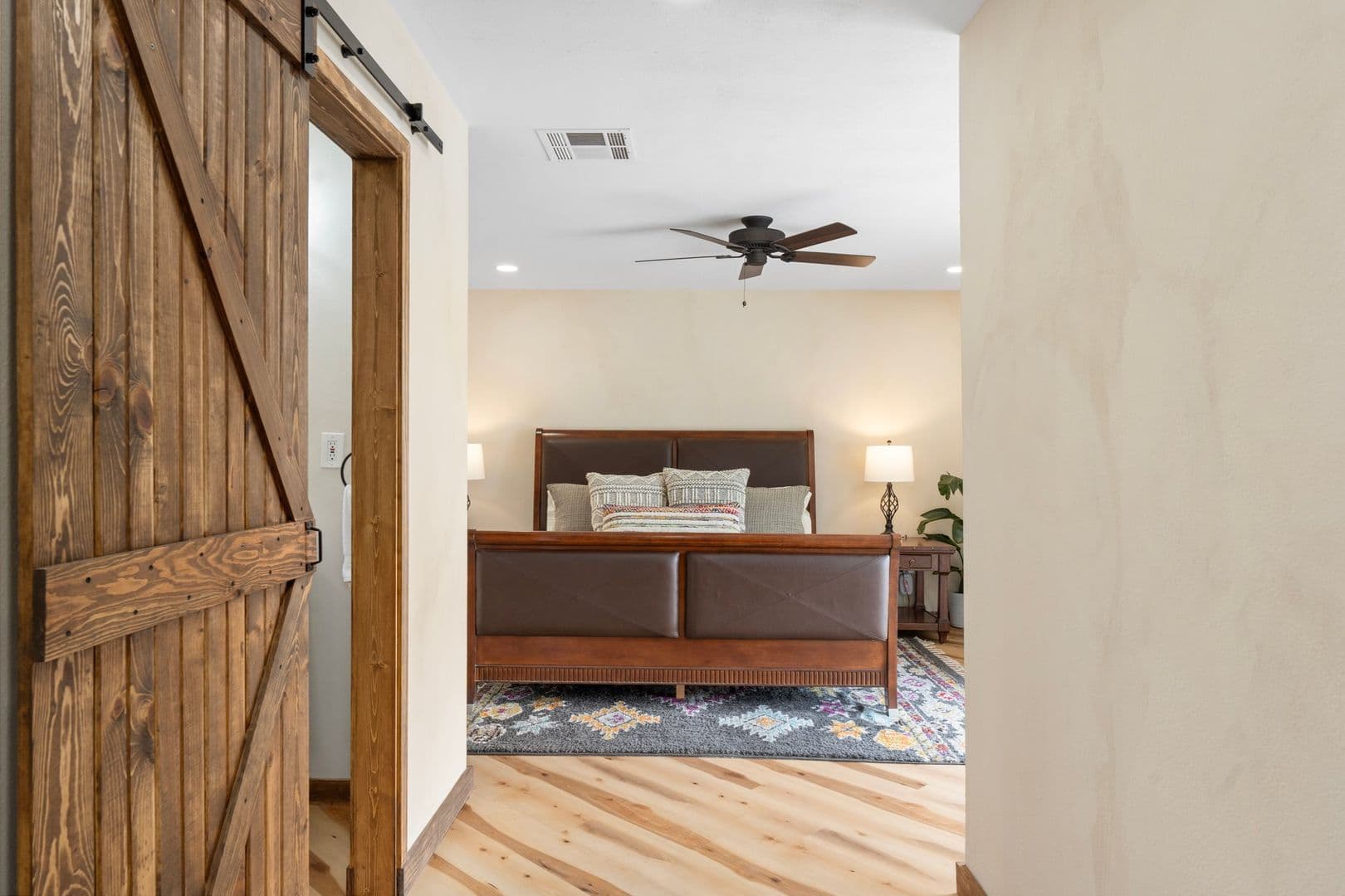 Tempe House: 9 E. Del Rio Drive