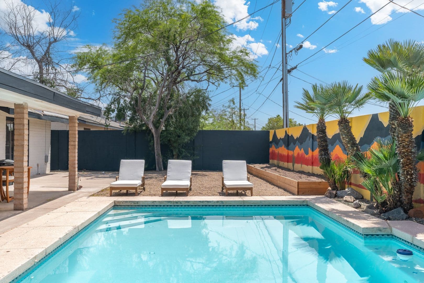 Tempe House: 9 E. Del Rio Drive
