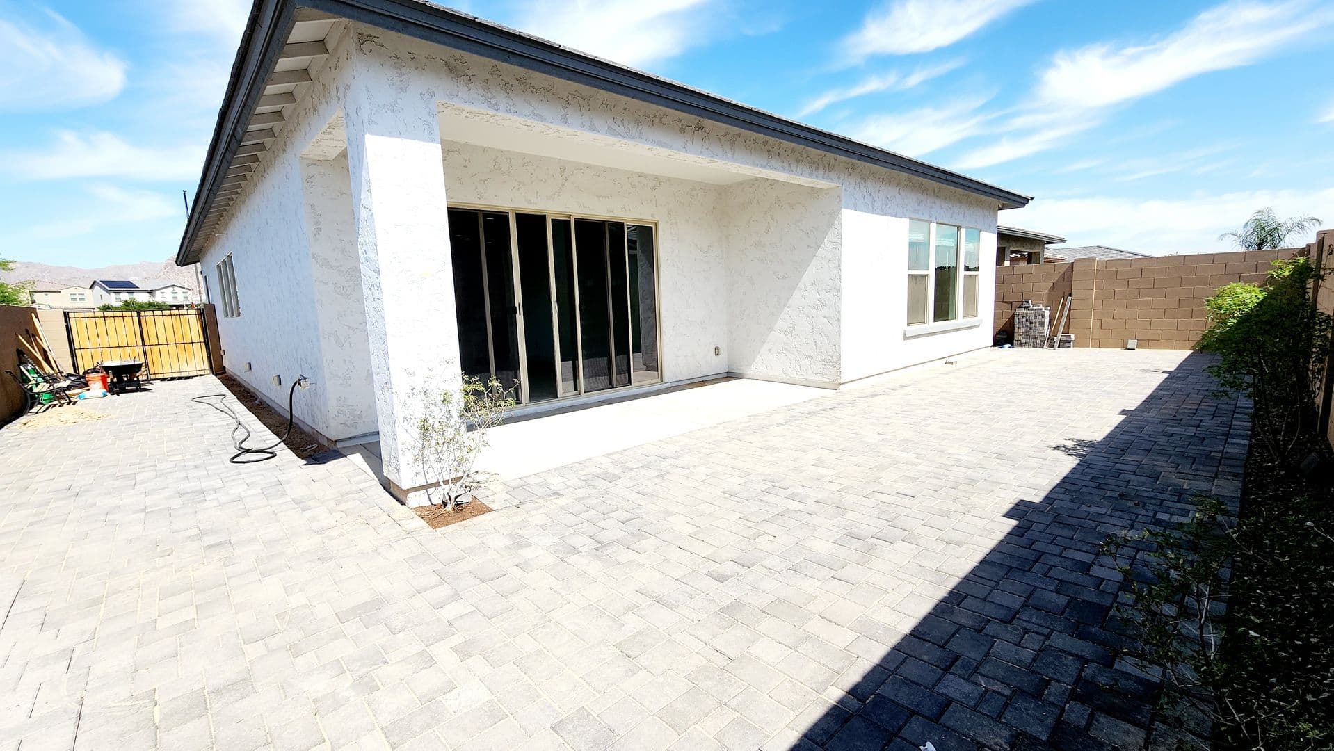 Litchfield Park House: 5603 N 194th Ave