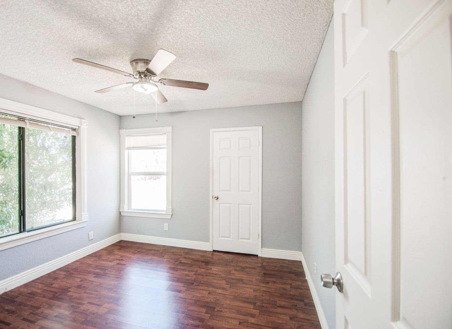 Glendale House: 5321 W Eugie Ave