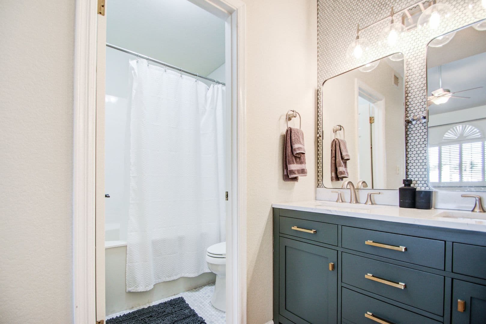 Scottsdale Townhome: 5640 E Bell Rd 1010