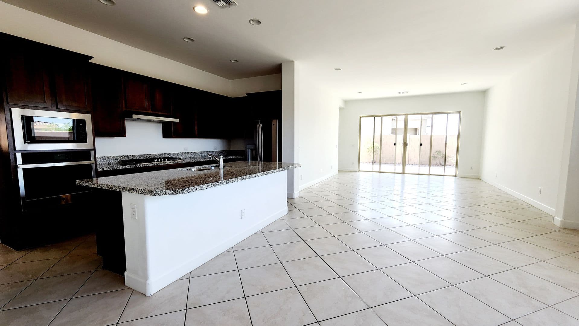 Litchfield Park House: 5603 N 194th Ave