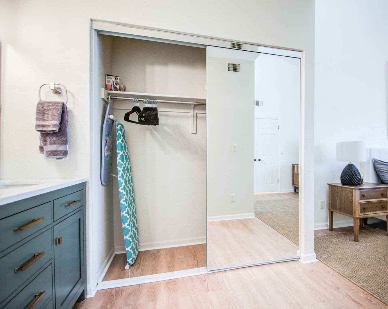 Scottsdale Townhome: 5640 E Bell Rd 1010