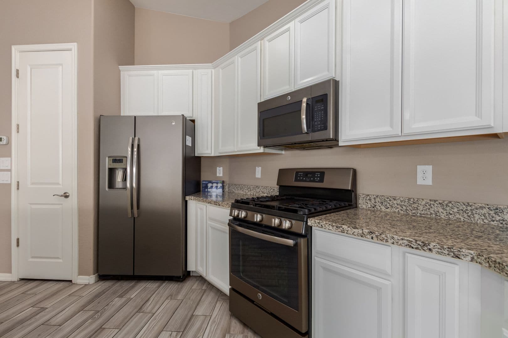 Mesa House: 10158 E THEOREM DR