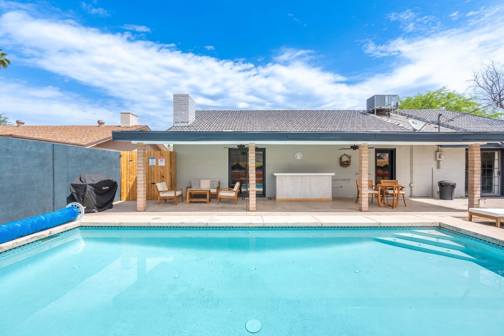 Tempe House: 9 E. Del Rio Drive