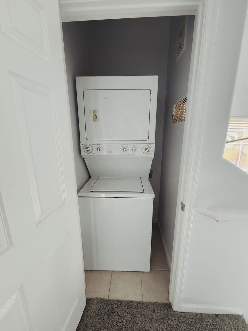 Phoenix Townhome: 1920 E Bell Rd Unit 1193