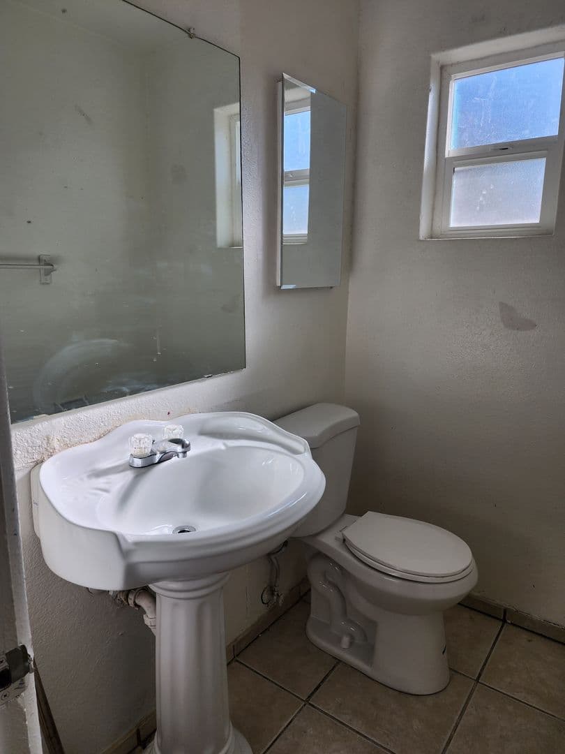 Phoenix House: 2732 W luke Ave