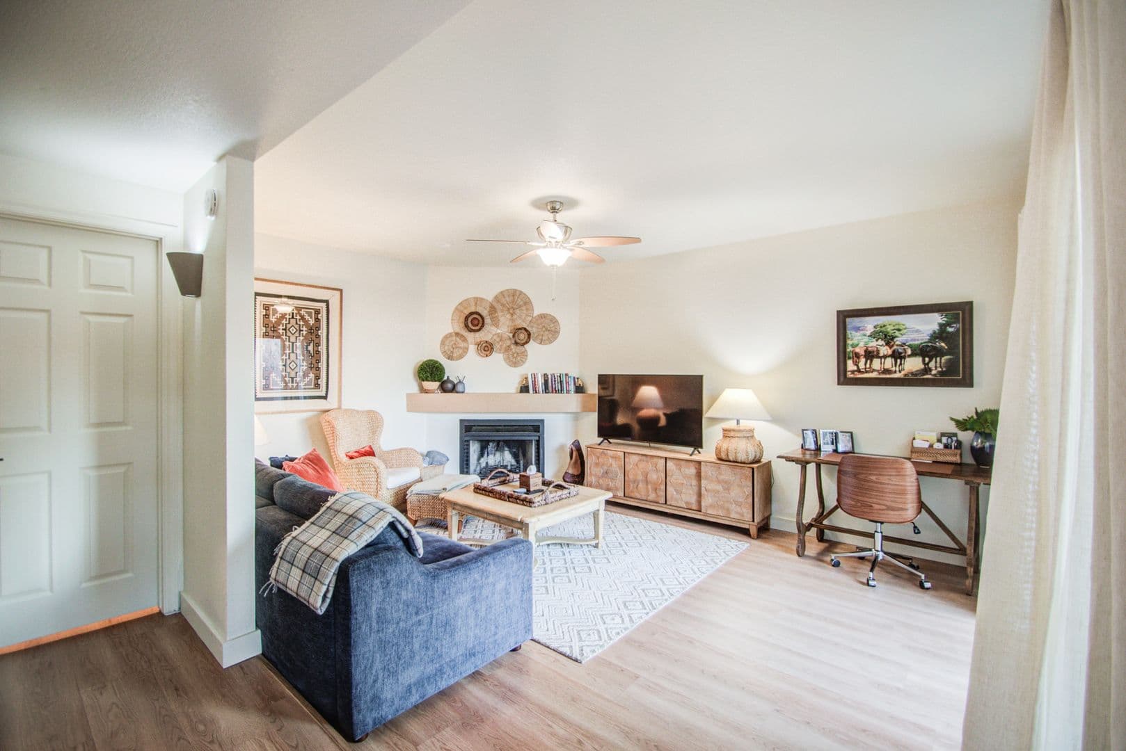 Scottsdale Townhome: 5640 E Bell Rd 1010