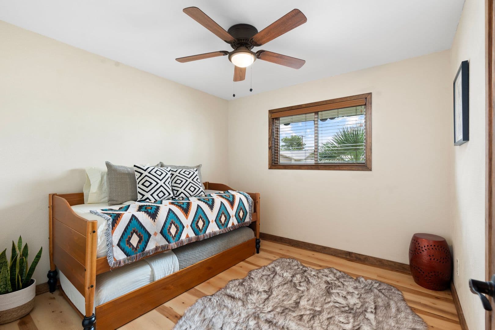 Tempe House: 9 E. Del Rio Drive
