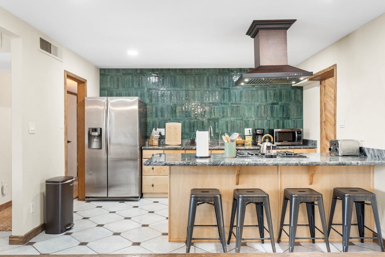 Tempe House: 9 E. Del Rio Drive