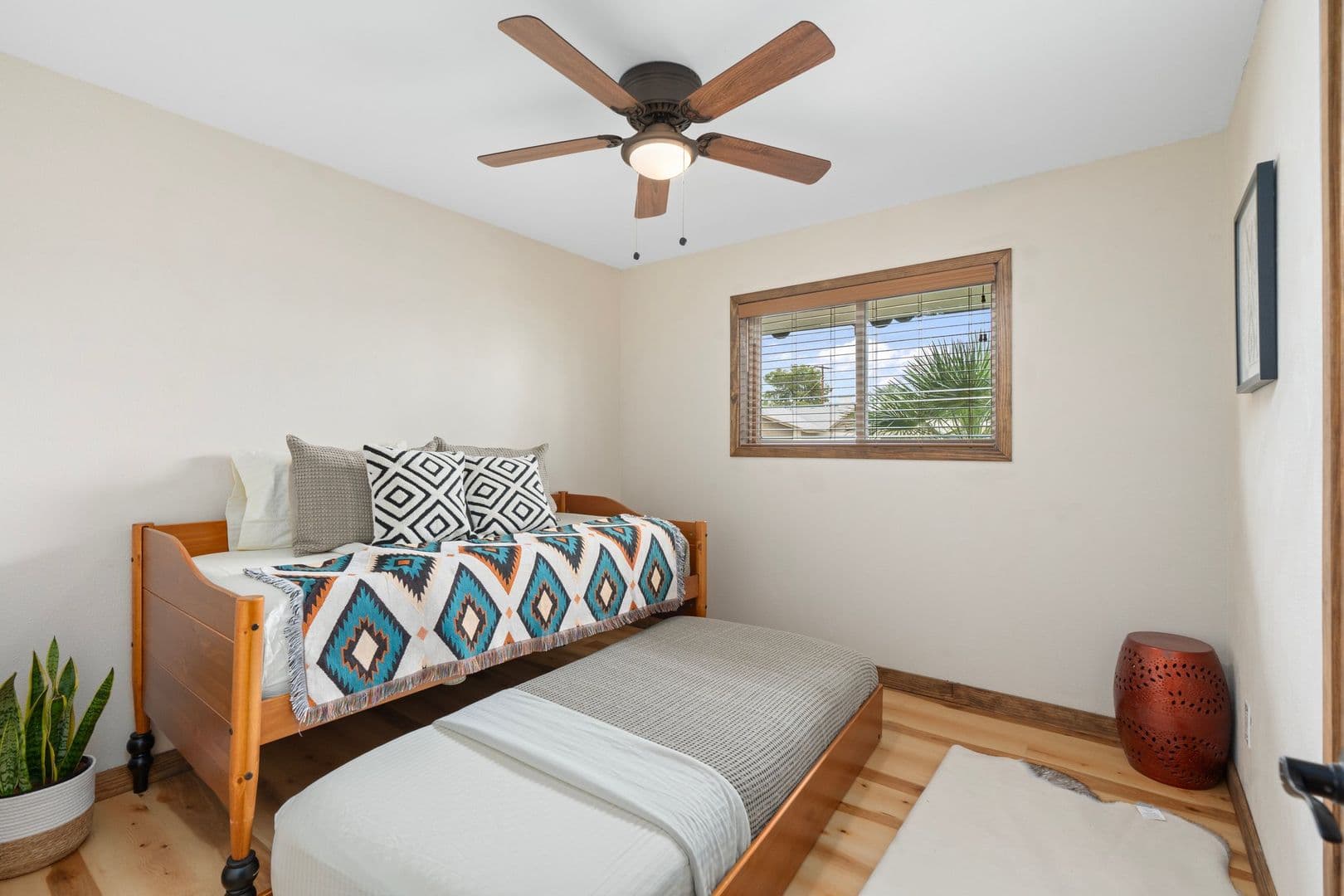 Tempe House: 9 E. Del Rio Drive