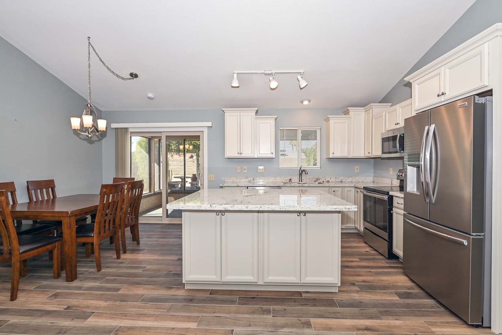 Sun City West House: 14227 W YOSEMITE DR