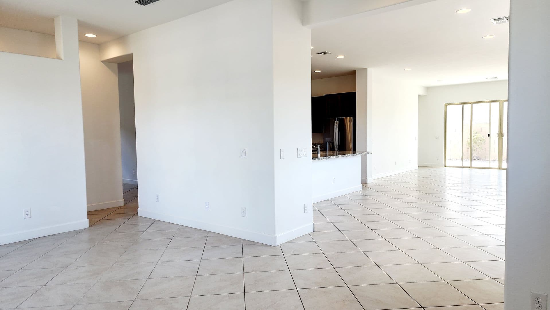 Litchfield Park House: 5603 N 194th Ave