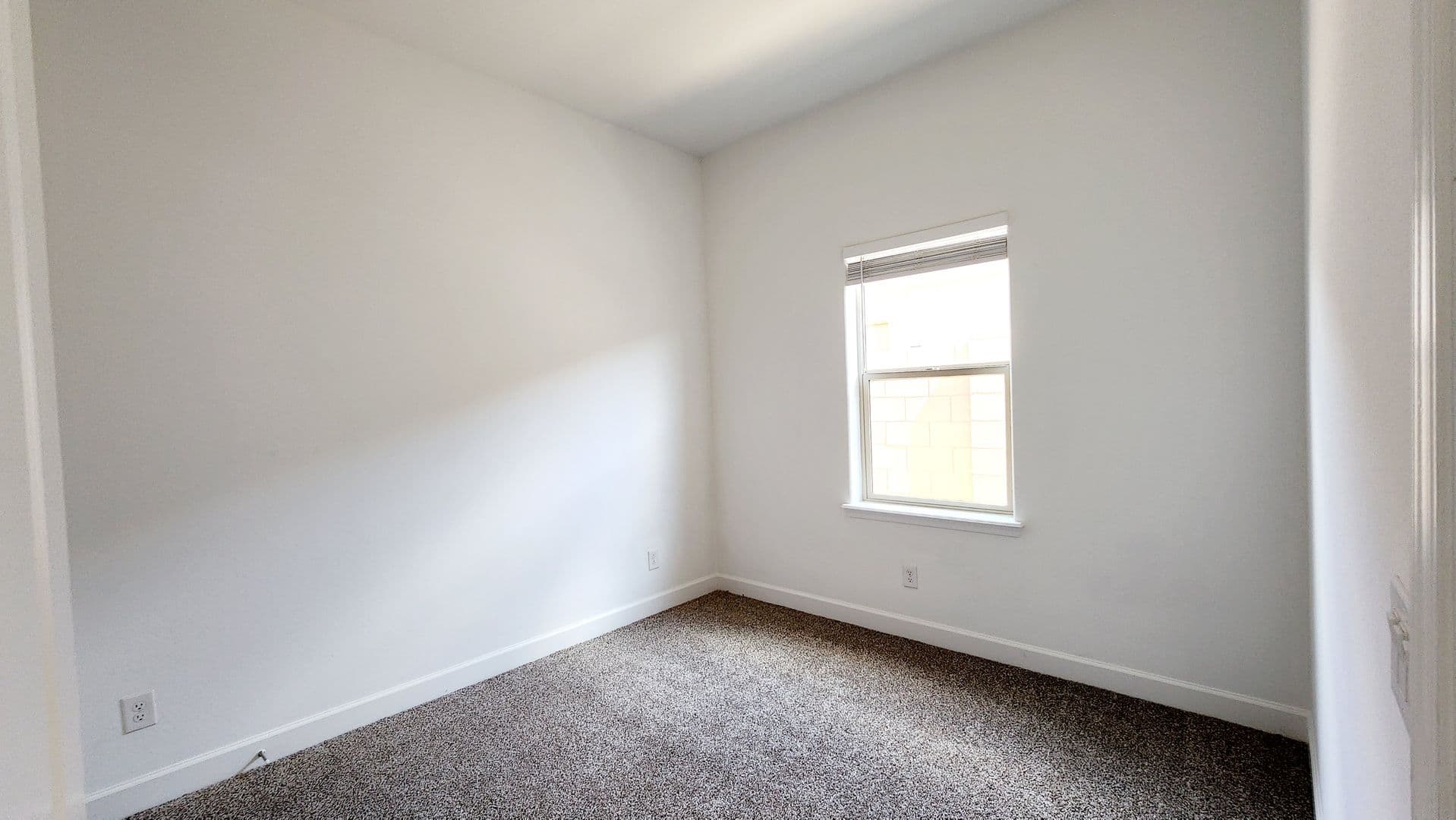 Litchfield Park House: 5603 N 194th Ave