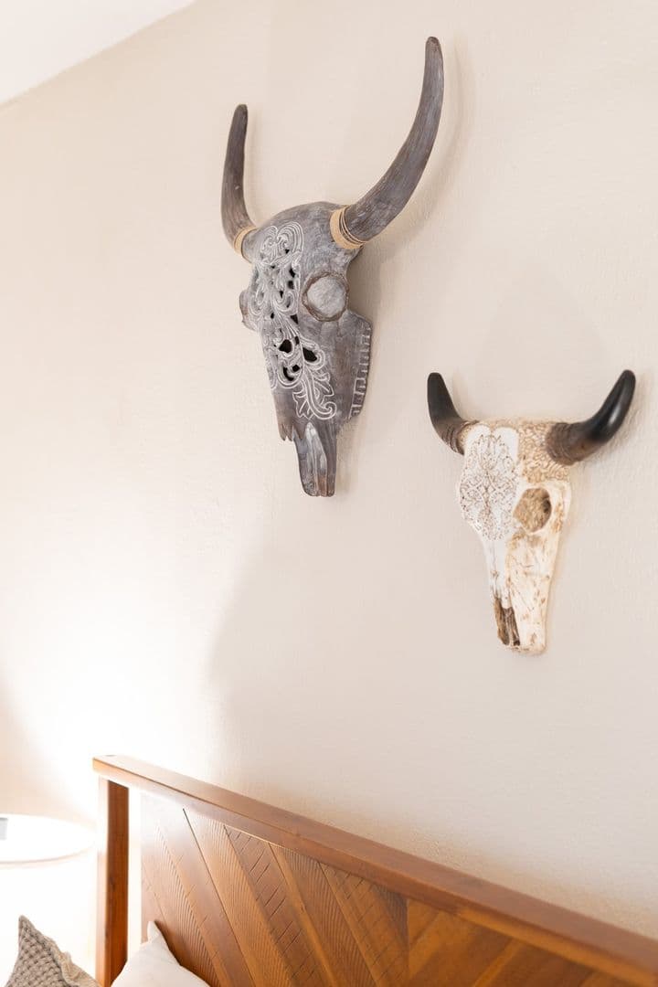 Tempe House: 9 E. Del Rio Drive