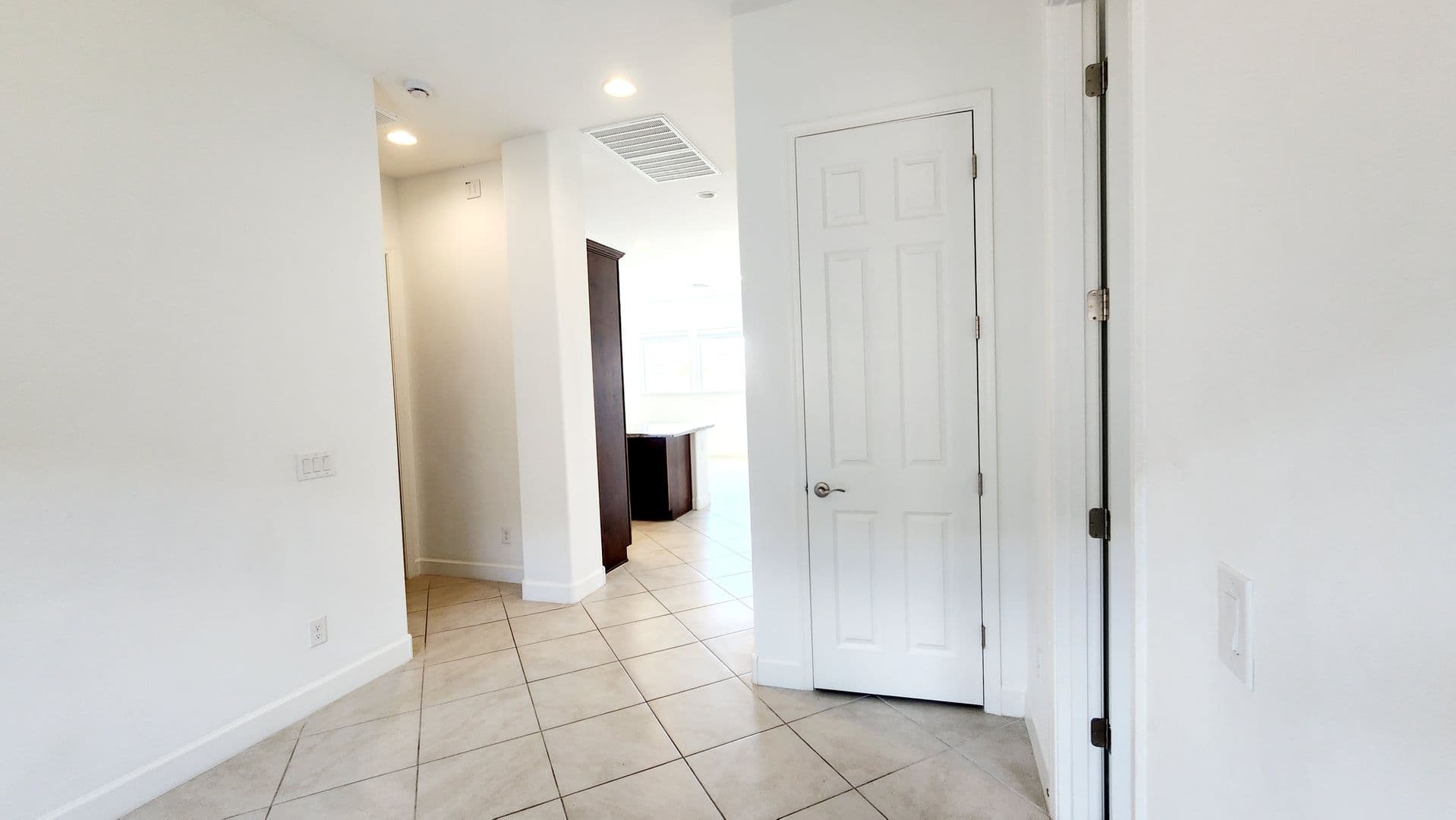 Litchfield Park House: 5603 N 194th Ave