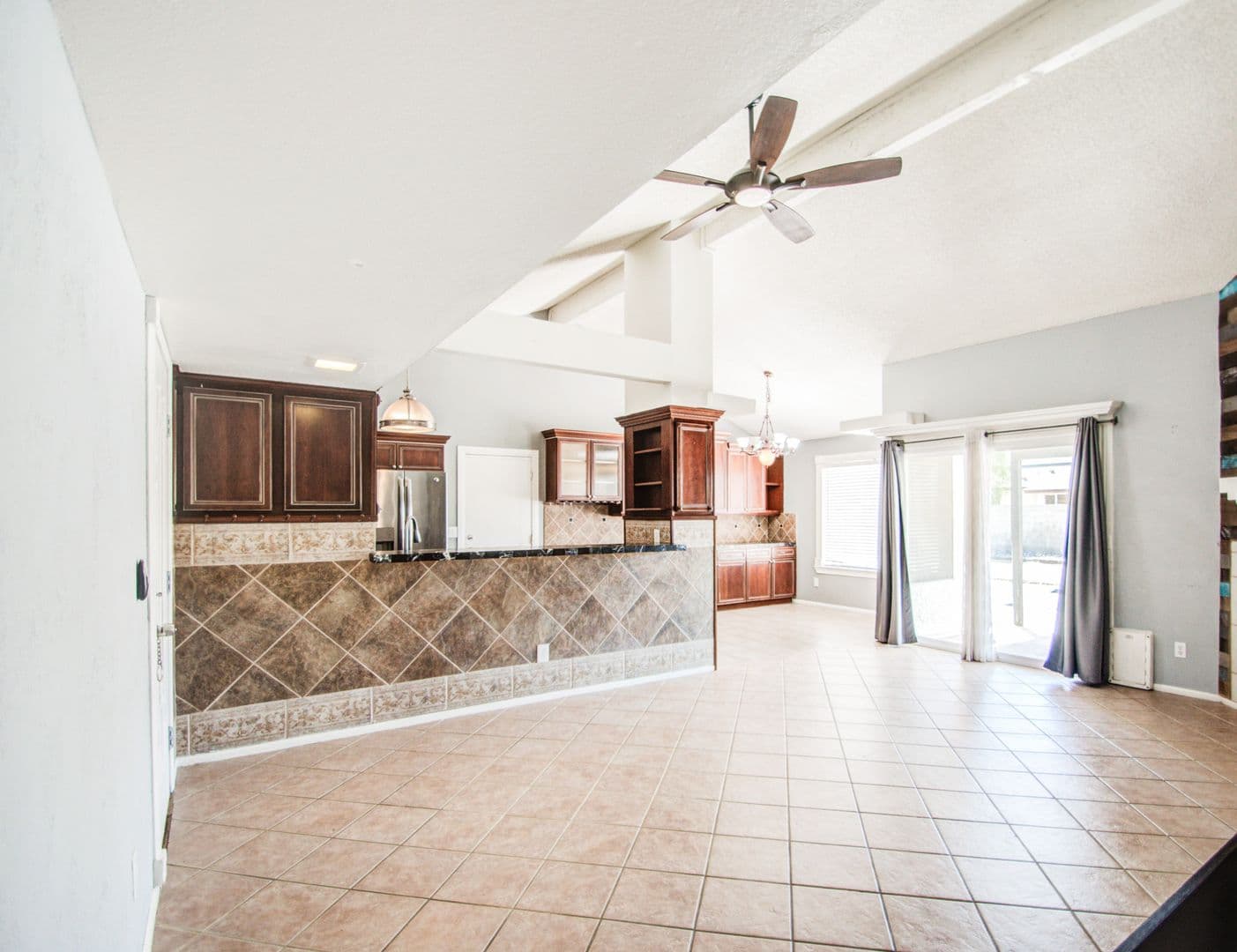 Glendale House: 5321 W Eugie Ave