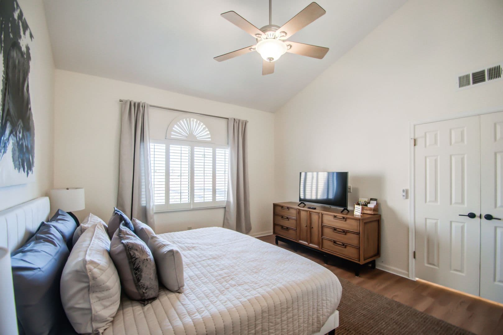Scottsdale Townhome: 5640 E Bell Rd 1010