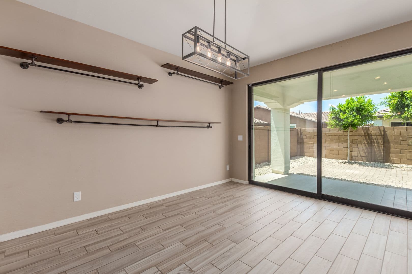 Mesa House: 10158 E THEOREM DR