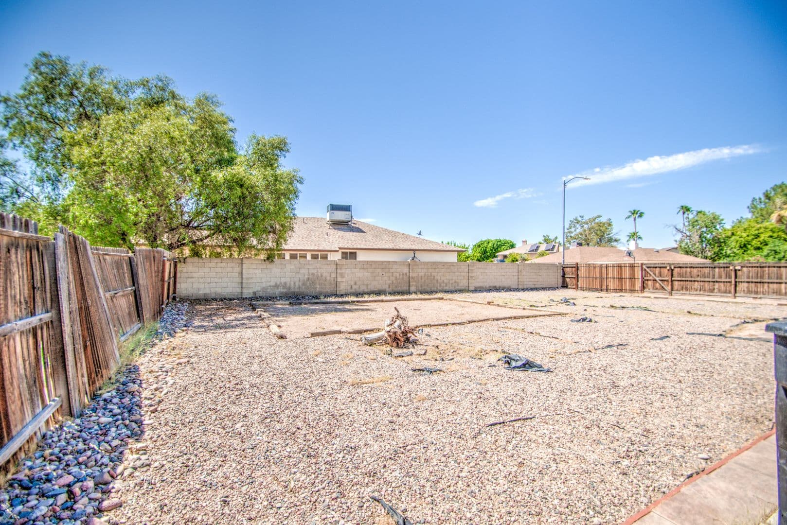 Glendale House: 5321 W Eugie Ave