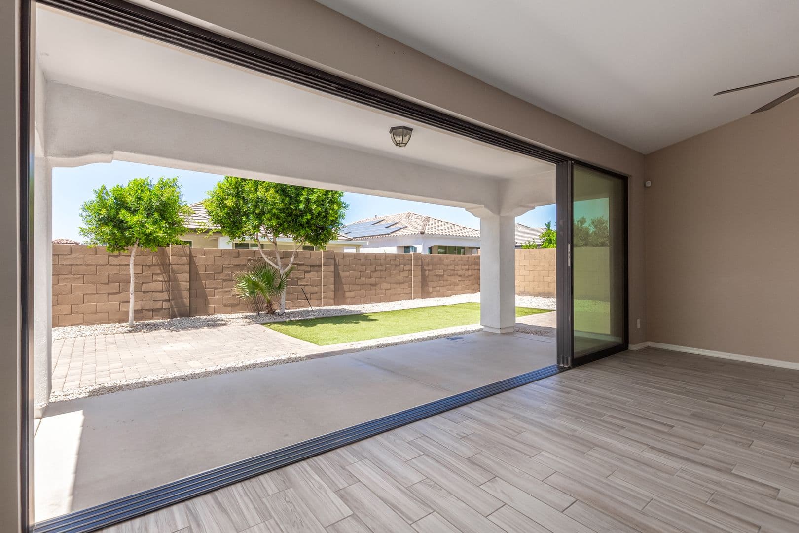 Mesa House: 10158 E THEOREM DR