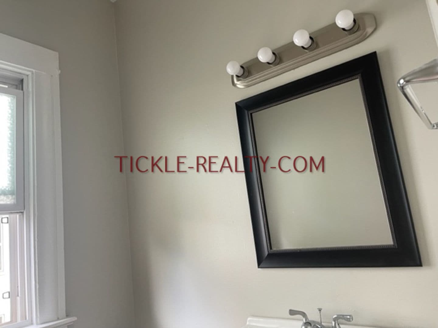 Rochester Apartment: 681 Averill Ave.