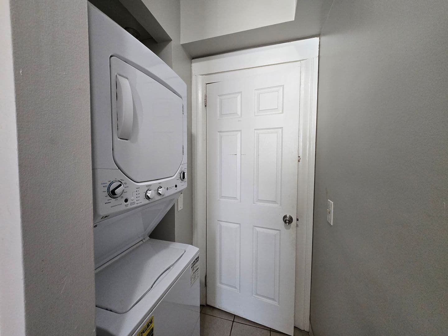 Rochester Apartment: 681 Averill Ave.