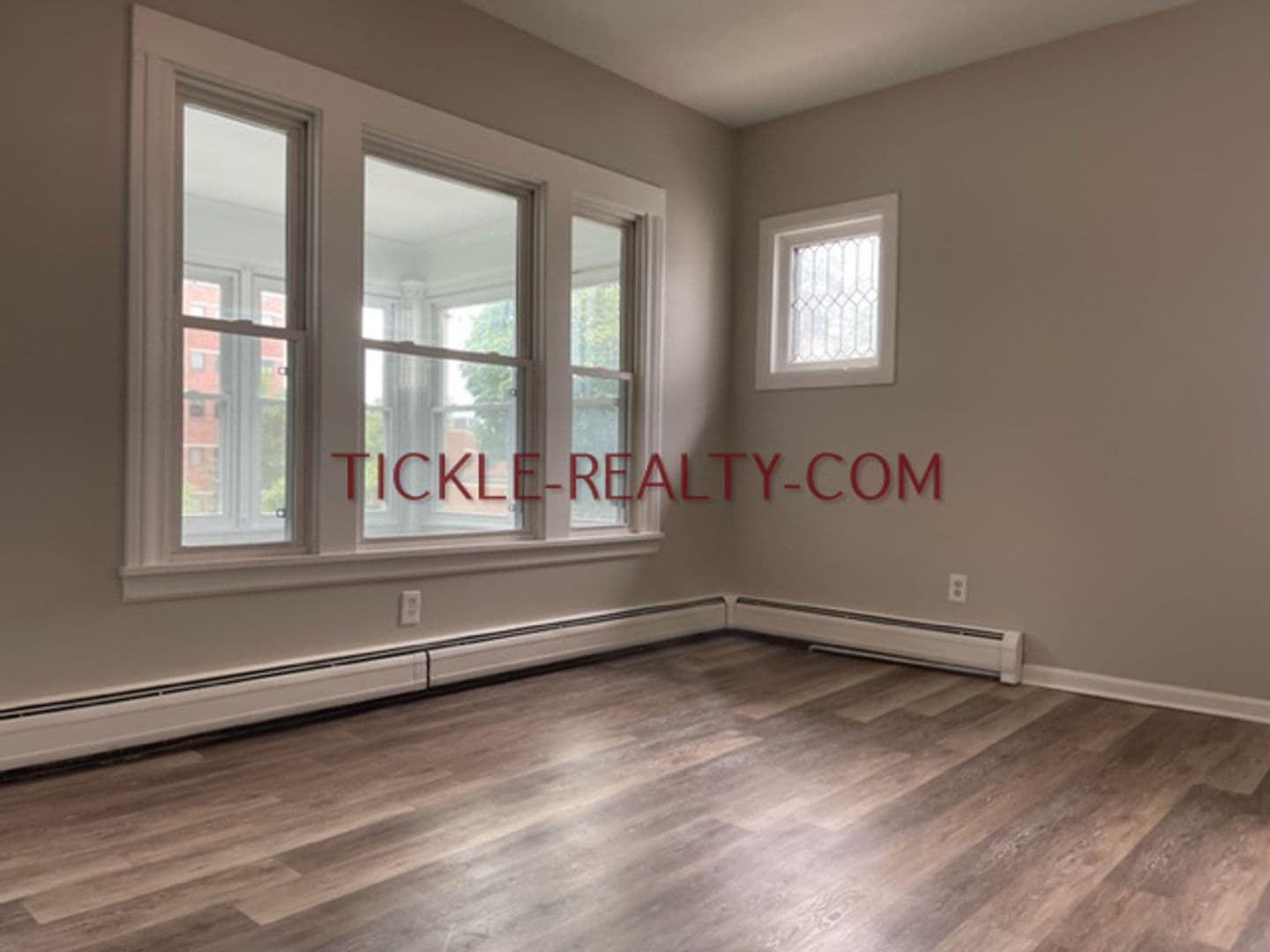 Rochester Apartment: 681 Averill Ave.