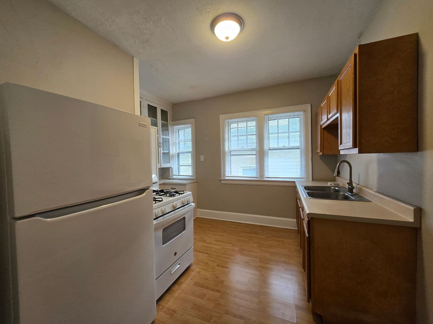 Rochester Apartment: 42 Berkshire Street