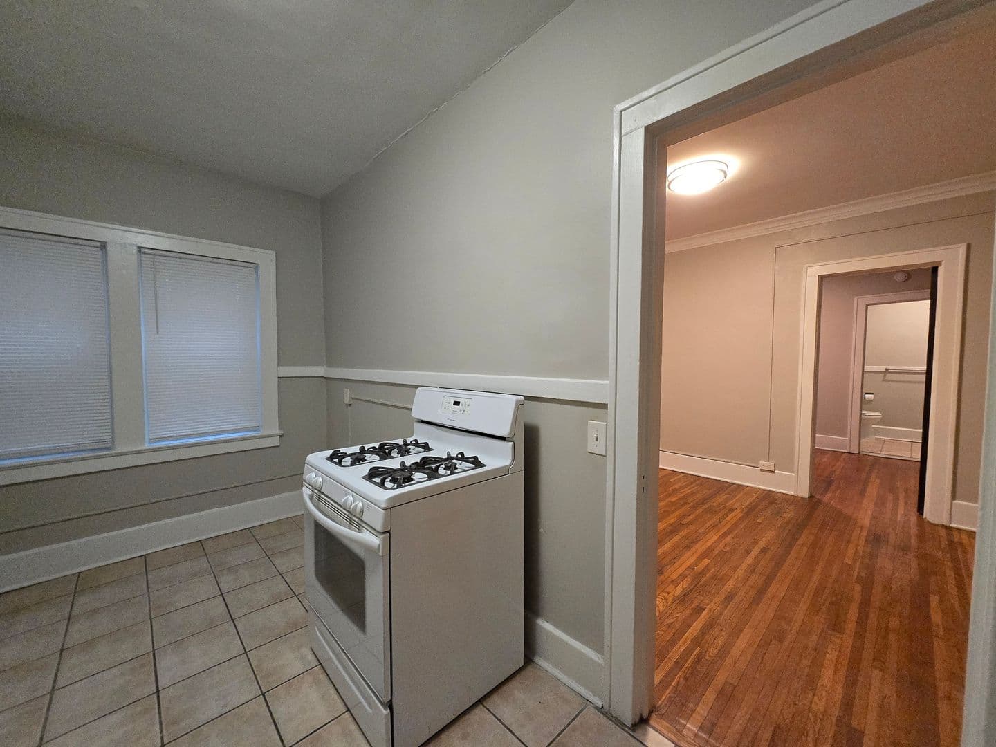 Rochester Apartment: 970 Monroe Avenue