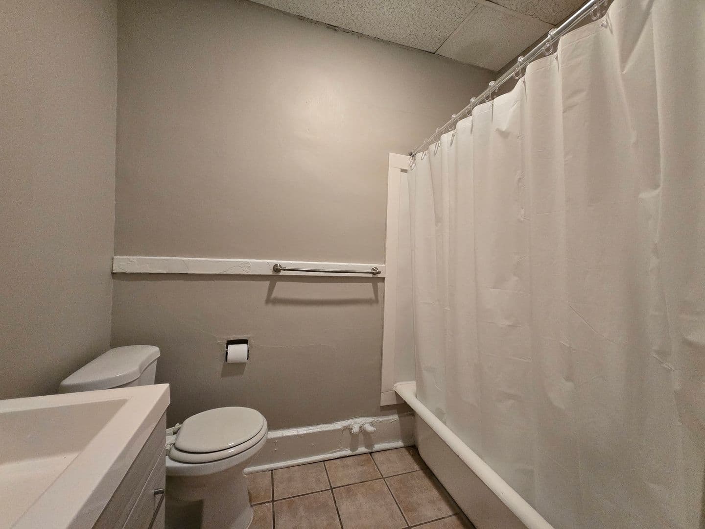 Rochester Apartment: 970 Monroe Avenue